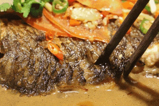 炖鱼不要再用料酒去腥,用它炖,鱼肉鲜嫩不腥,汤汁香浓,3斤鱼不够吃