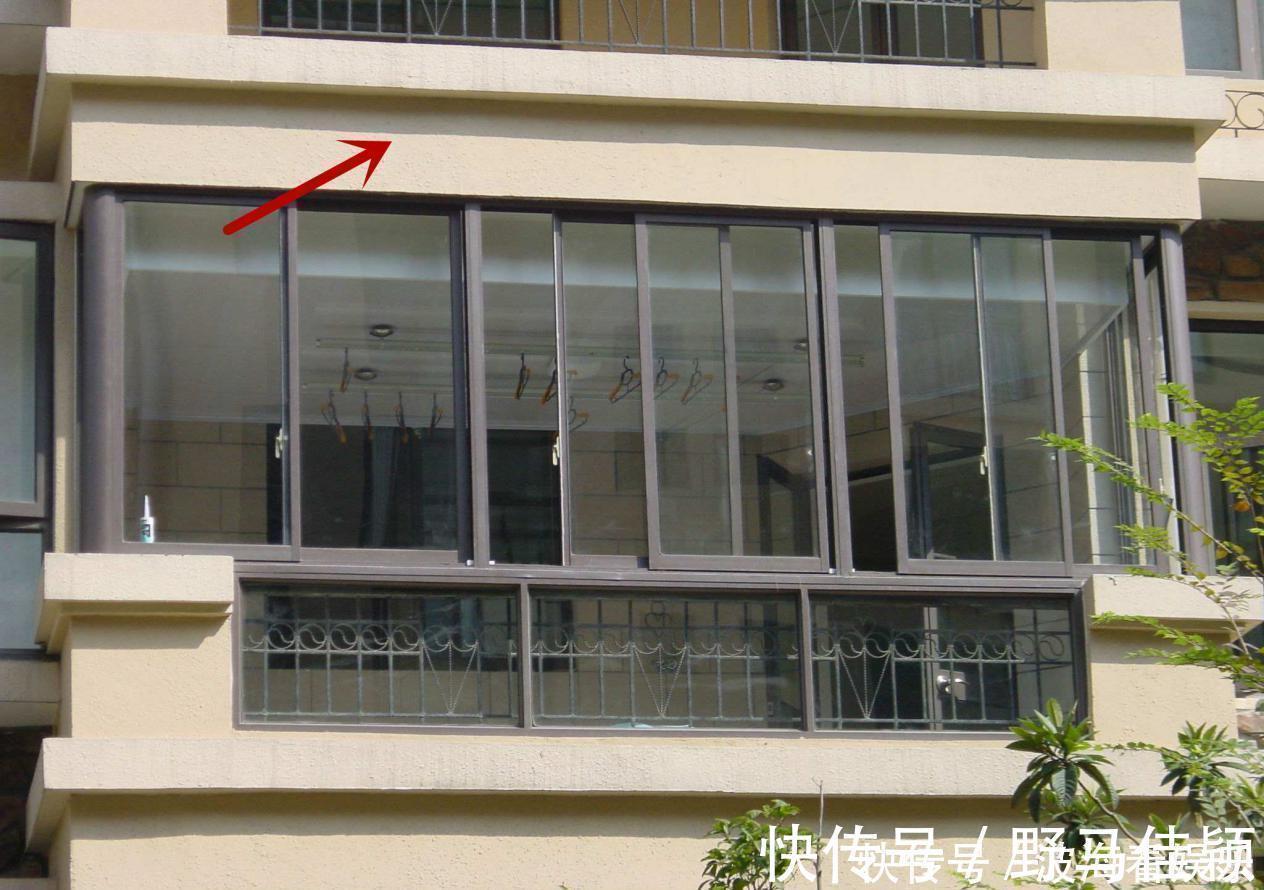 阳台|高层阳台不让封，师傅建议要听别为了好看在这贴瓷砖，害人害己