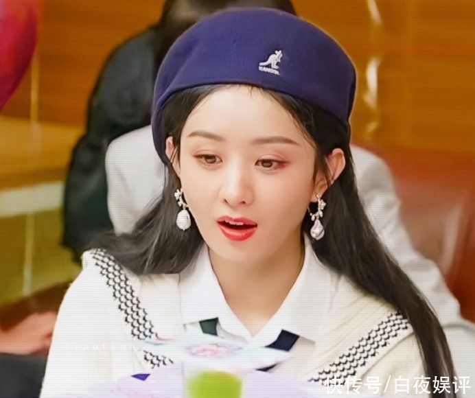 冲着谢娜复出看《快本》直播，却被33岁赵丽颖给美到了