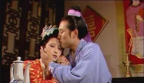 贾琏|贾琏明知尤二姐已失身于贾珍,为何还愿意娶她为妻