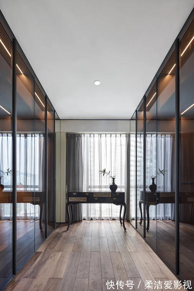 红木家具|45岁大叔的现代之家，坚持融入红木家具，全屋清隽素雅，太美了