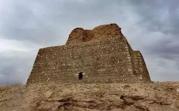 李陵碑|神秘的“李陵碑”