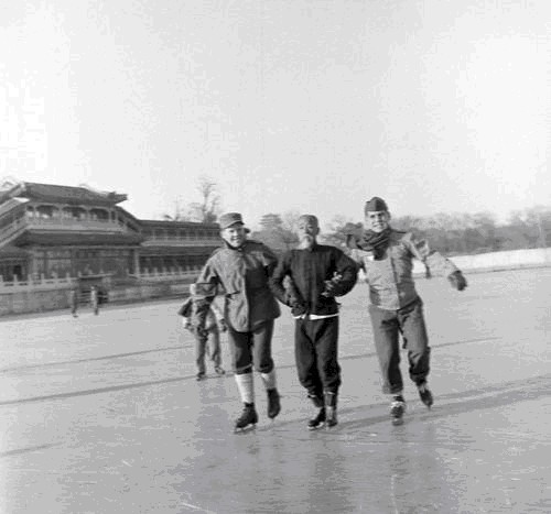 封面|冰场中的绝对王者:曾是慈禧的皇家溜冰队长,还上过世界杂志封面