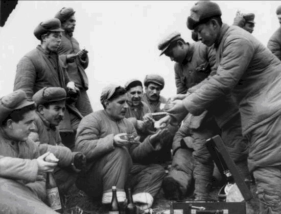 美军|朝鲜战争中被志愿军俘虏的美军战俘温纳瑞斯为何爱上了中国?