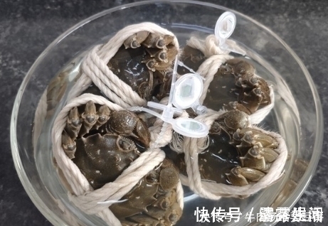 香葱|蒸螃蟹冷水下锅还是热水下锅牢记3点，螃蟹鲜嫩还不掉腿