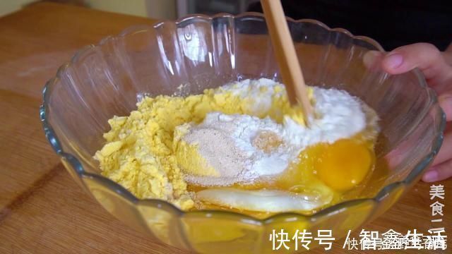 粗粮小饼真好吃，80岁的老奶奶也能咬得动，松软好消化，做起来