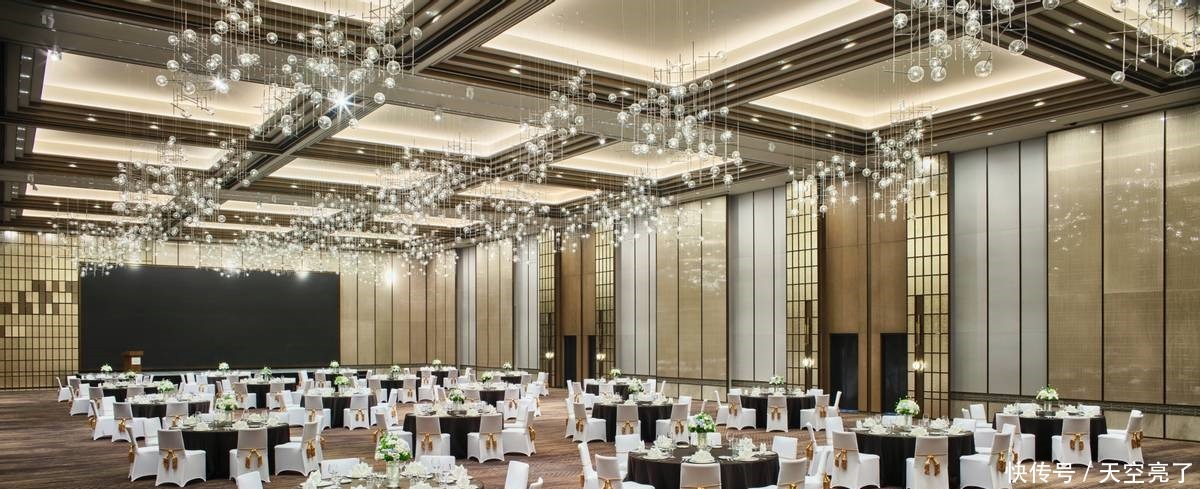 2021春夏洲际高级定制婚礼秀灵感缪斯 置身璀璨之境