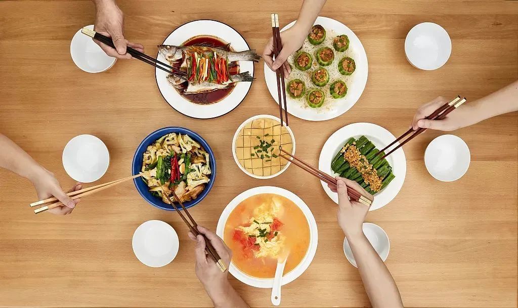 饱腹感|吃饭时的“第一筷子”，决定了你的体重和健康