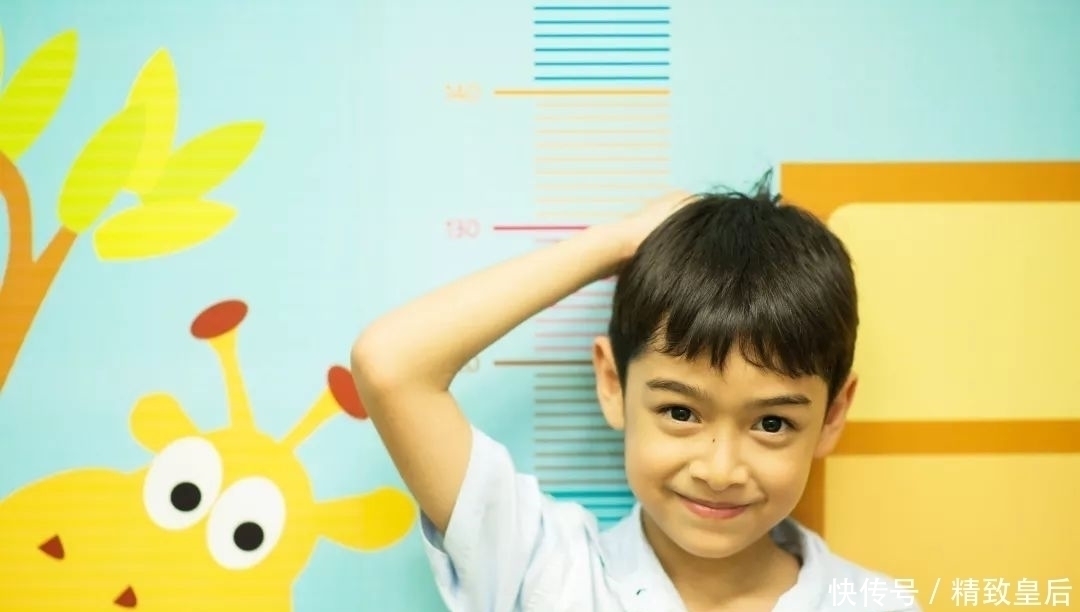 个子|睡前做这三件事,孩子多半长不高,不少家长还在犯,伤娃不自知