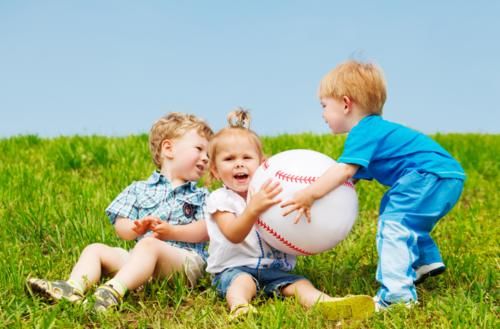 父母|为何有的孩子很少生病?聪明的父母通常这么做,既不精养也不踩坑