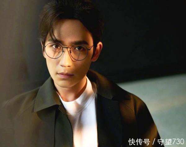 dr朱一龙在《幻乐之城》表演《丑》的状态及表现