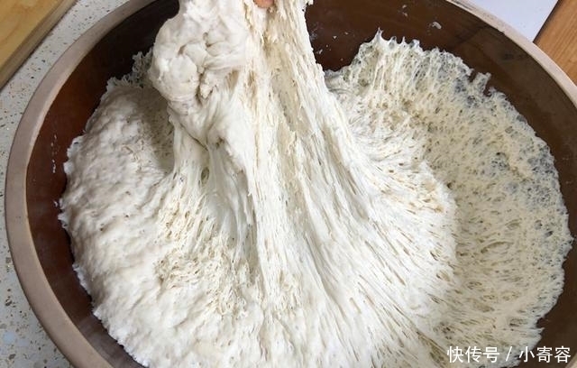 酵母|蒸馒头时,只加酵母是大错特错,如此做馒头又香又软还好吃