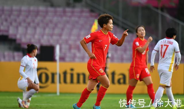 世界杯|4球被吹!中国女足3-1逆转进4强+获得世界杯门票,王霜独造3球