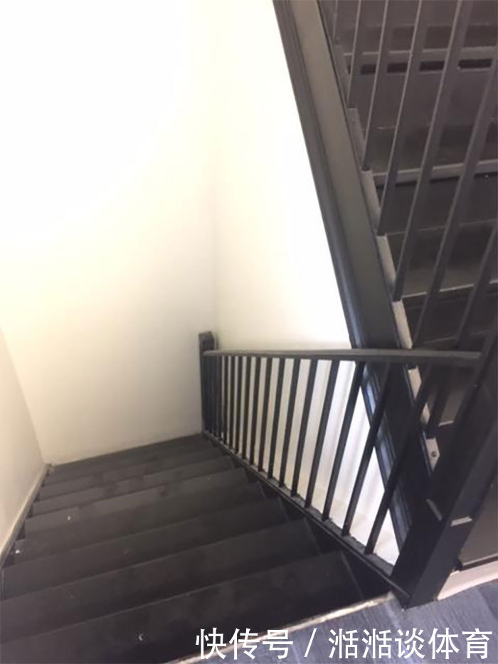 芝麻开门|20个令人“匪夷所思”的奇葩设计,图19是为前任设计的仙人掌沙发