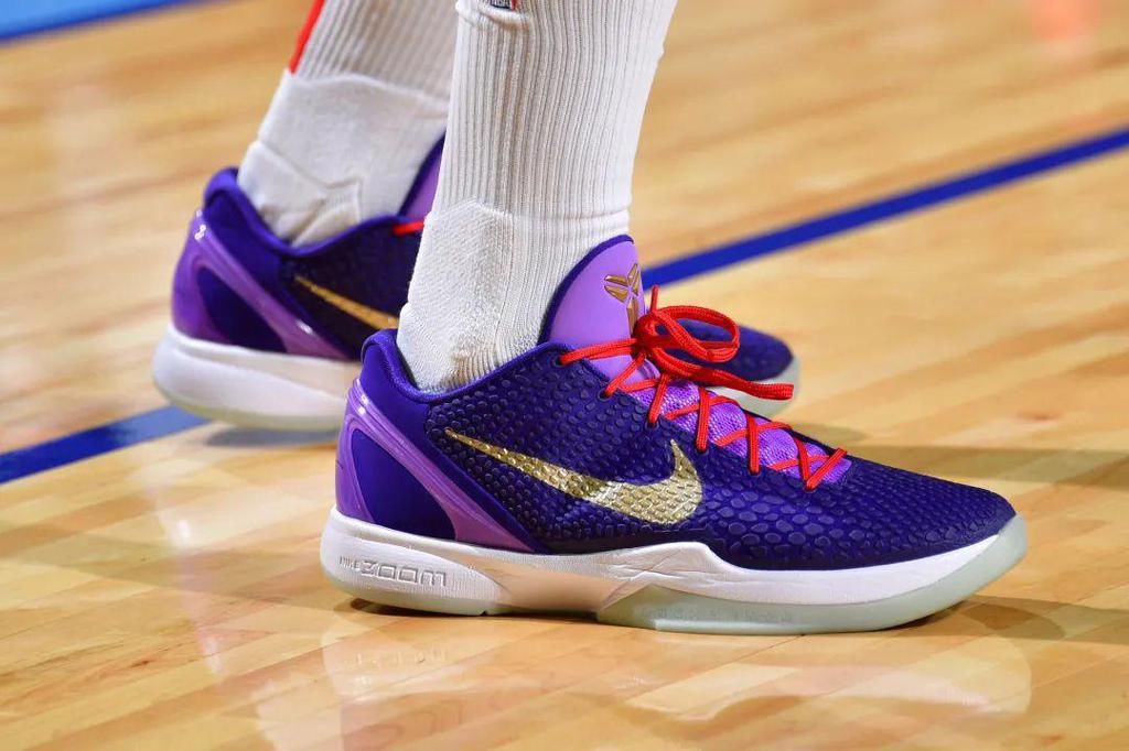 全球仅 3 双！塔克穿的这两双鞋真无敌了！