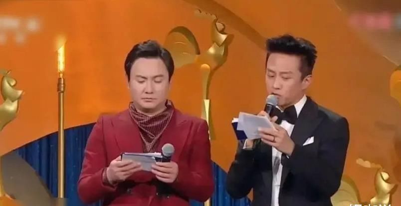 张馨予|踩阚清子裙子、无视黄晓明,段奕宏金鸡盛典过于尴尬?