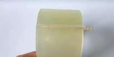 胶带开口很难找别再用手抠学这招,以后再也不愁找不到胶带头