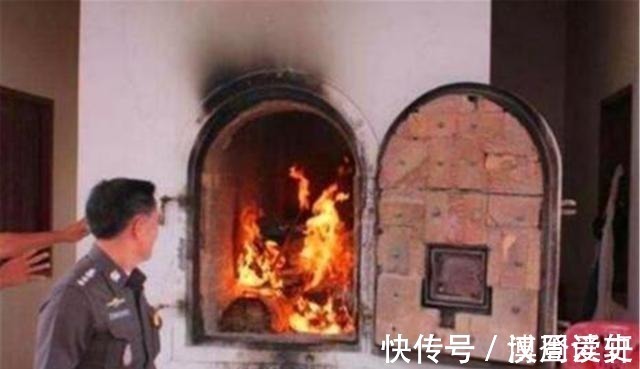 下联#火葬场有幅对联,上联“早来晚来早晚得来”,下联则让人很不舒服