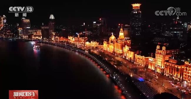 中年|我国多地气温下降挡不住客流 各地群众旅游过年兴致不减