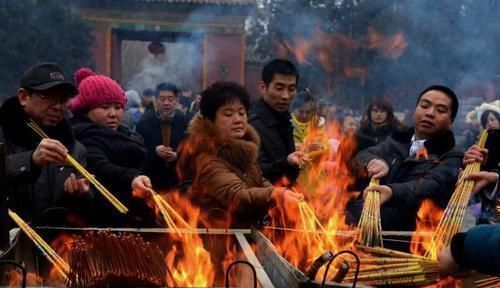 礼佛|去寺庙烧香礼佛时,有五个禁忌你知道吗?不清楚的可以看看!