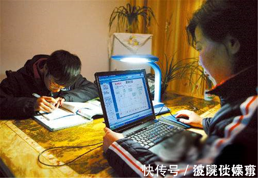 家长!“远上寒山石径斜”的“斜”字怎么念?老师怒了:家长不懂别乱教