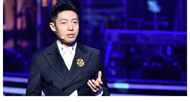 撒贝宁|“主动离开”央视的撒贝宁,19年前夺冠有猫腻?评委现场揭开内幕