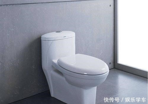 马桶刷得勤快还是容易脏,水箱加点“精”,马桶天天像新的!