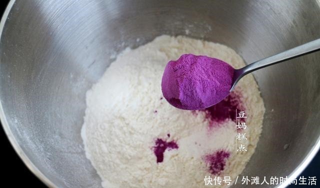 3岁孩子都爱吃的小面点,10分钟搞定,口感不比面包差