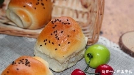 好吃|面包最简单做法,5块钱能做一锅,烤箱、蒸锅都不要,面包照样做