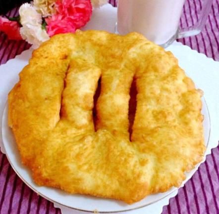  油饼|只要一碗面粉，搅一搅，早餐有了，松软美味，每天吃不腻