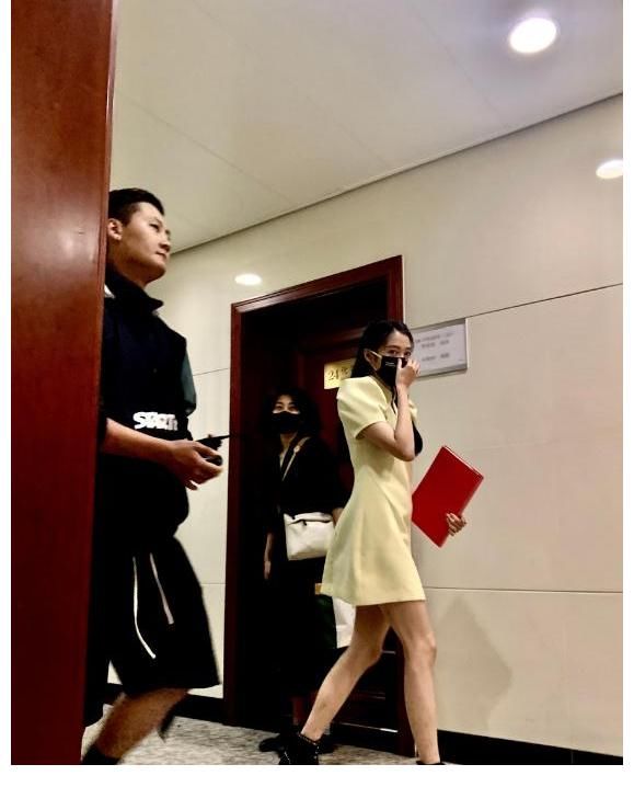 草莓果酱|王、关二星参演资格被央妈取消，网红草莓果酱为辱华品牌做宣传