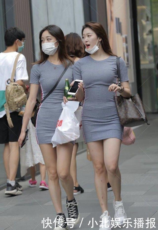 灰色|灰色修身连衣裙姐妹花，青春靓丽，活泼可爱