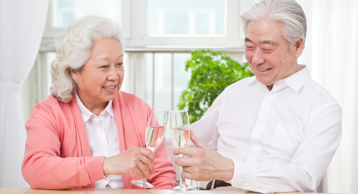 老人|77岁大爷倾诉:选择不合群,才是老人在晚年能够健康长寿的秘诀