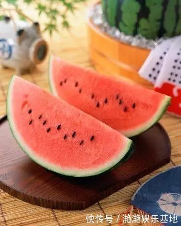 减肥|吃西瓜到底减肥还是长肉?别再纠结了,答案就在这里!