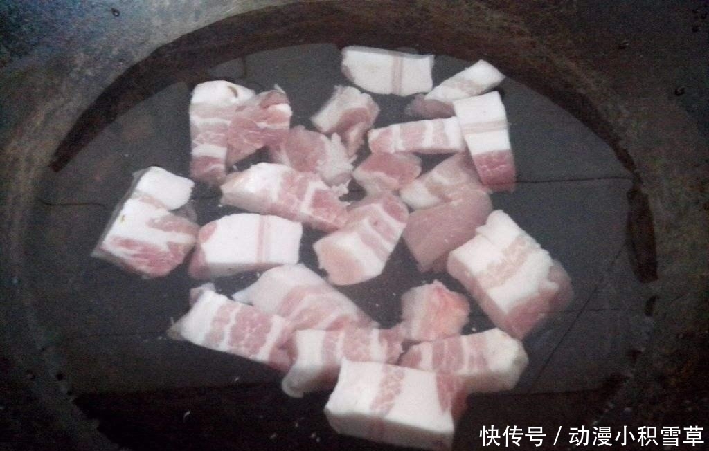退休老厨师: 不管什么肉, 焯水时牢记这2点, 保证脏东西自己出来