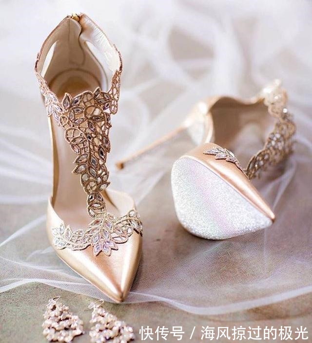 旅游鞋 那年,那人,那些好看的高跟鞋……