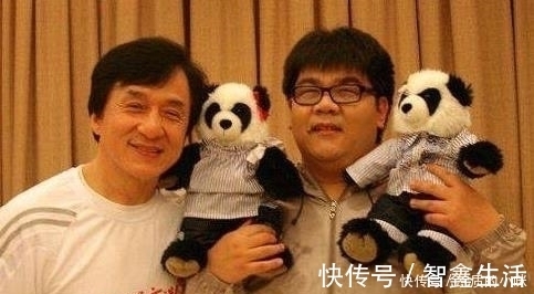 星光大道冠軍，拜師戴玉強(qiáng)，怒批朱之文，盲人歌手楊光現(xiàn)狀如何