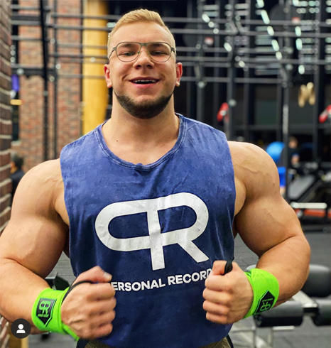 体重|23岁的俄罗斯健美巨兽，体重127公斤，一年增长10公斤纯肌肉