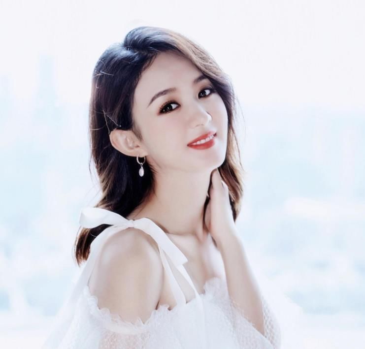 脸上有这5个“特性”的女生，平时都非常有气质，即便素颜也非常好看