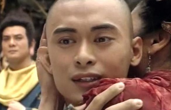 萧峰!金庸笔下六大男主实力排行榜,杨过排第六,萧峰郭靖未进前三