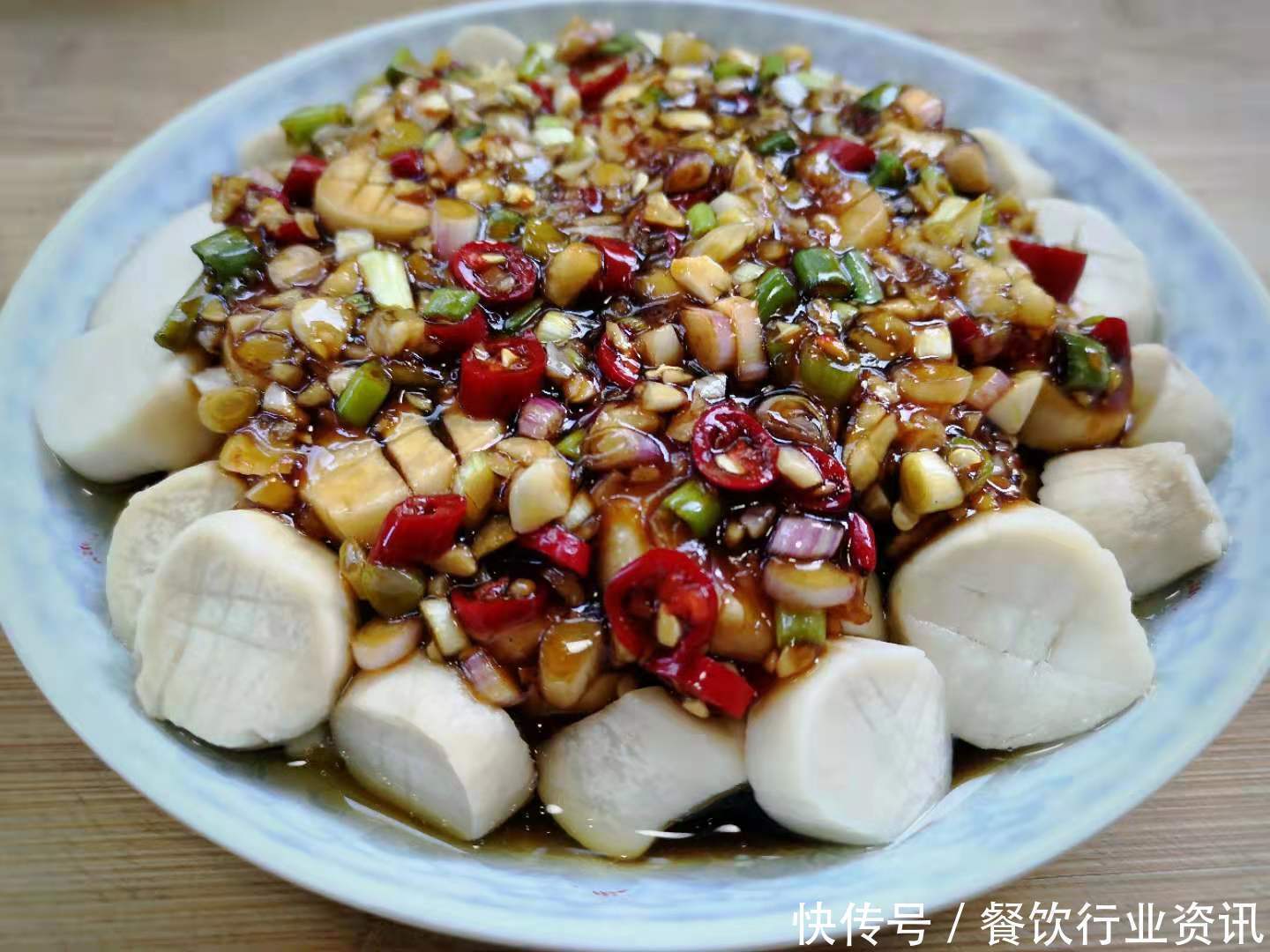 天热最馋这道蒸菜,蒸一蒸10分钟搞定,香滑有嚼劲,比肉还好吃!