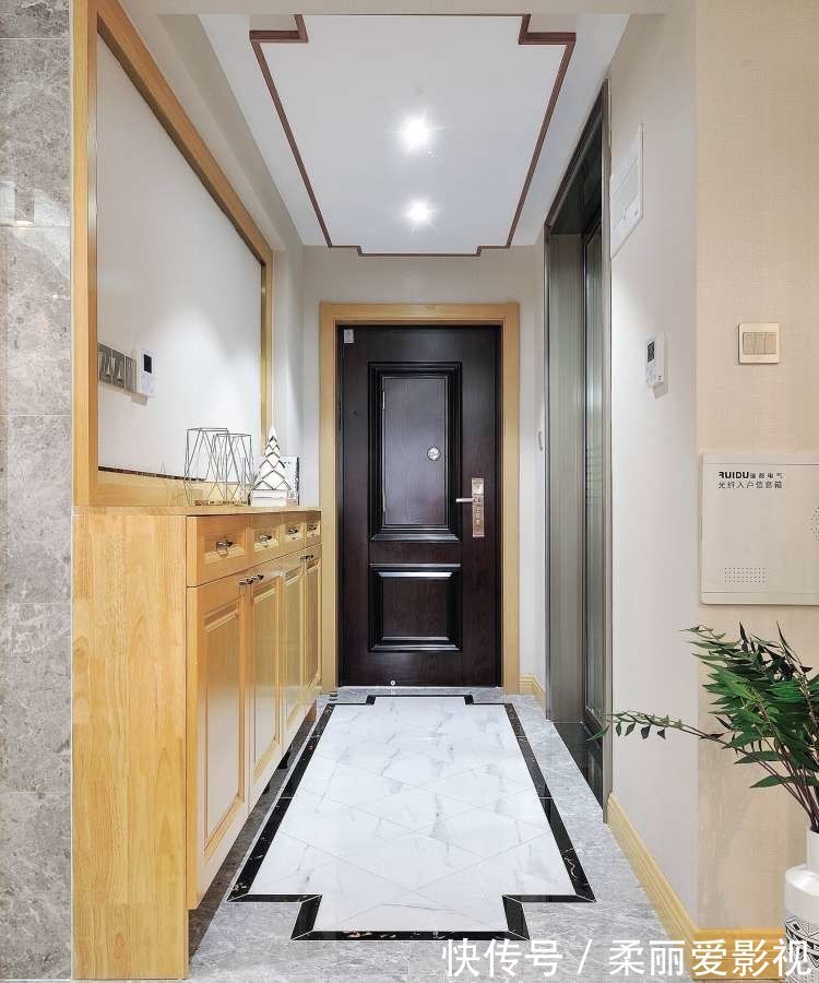 夫妻|夫妻二人大胆将两室改一室,70平之家也很宽敞,巧妙隔断值得学习