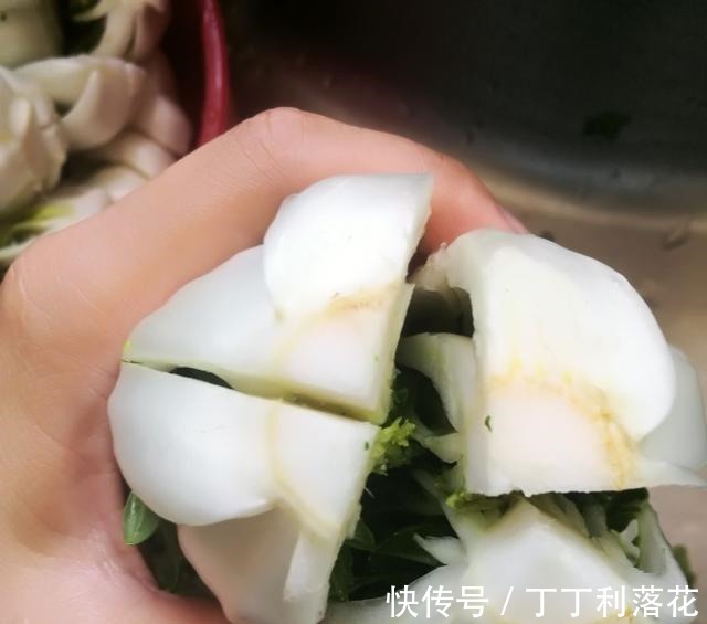 这几种蔬菜晒干后,比新鲜的还好吃,干净卫生也不贵炖肉吃很香!