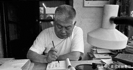 动手|这是中国文坛上少有的决斗,文人不喜欢打笔墨官司,喜欢直接动手