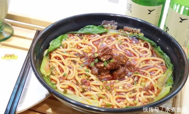 小时候|家里常吃的炸酱面,怎么做才好吃呢关键在这一步