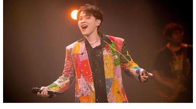 邓典果|《说唱听我的2》尤长靖邓典果嗨翻全场 龚琳娜国风trap演绎新说唱