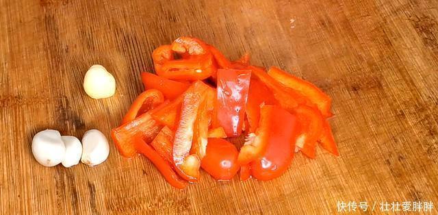 均匀|黄瓜炒鸡蛋家常做法,大厨分享秘诀,味道鲜美,营养又下饭!