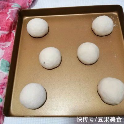 美味|#奈特兰草饲营养美味#宣软至极的汉堡胚