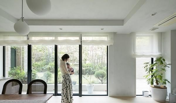 客餐厅|幸亏没人要一楼，他们家126㎡有前后院做水泥地，日子幸福滋润