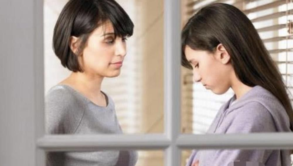 早恋|小学生网恋奔现照走红,引起网友共鸣:好像看到了以前的自己